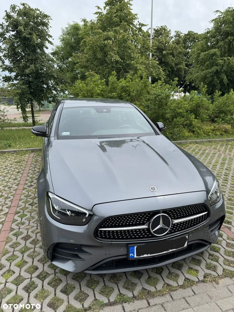 Mercedes-Benz Klasa E 220 d 4Matic 9G-TRONIC AMG Line NIGHT Edition - 2