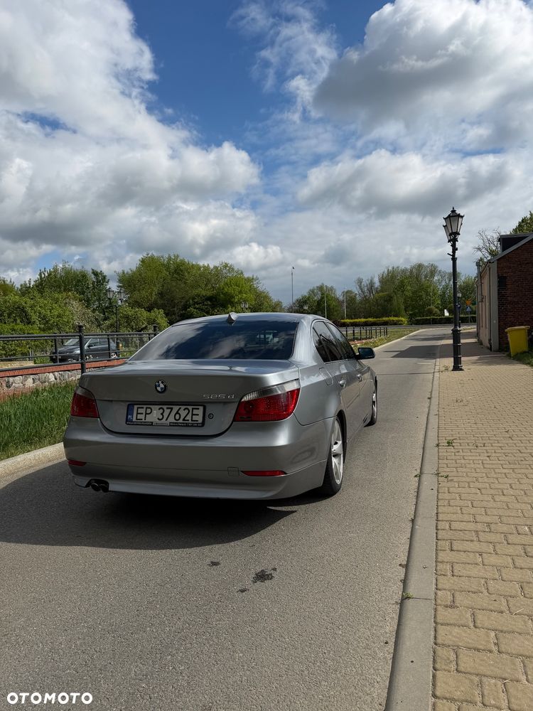 BMW Seria 5 525d - 5