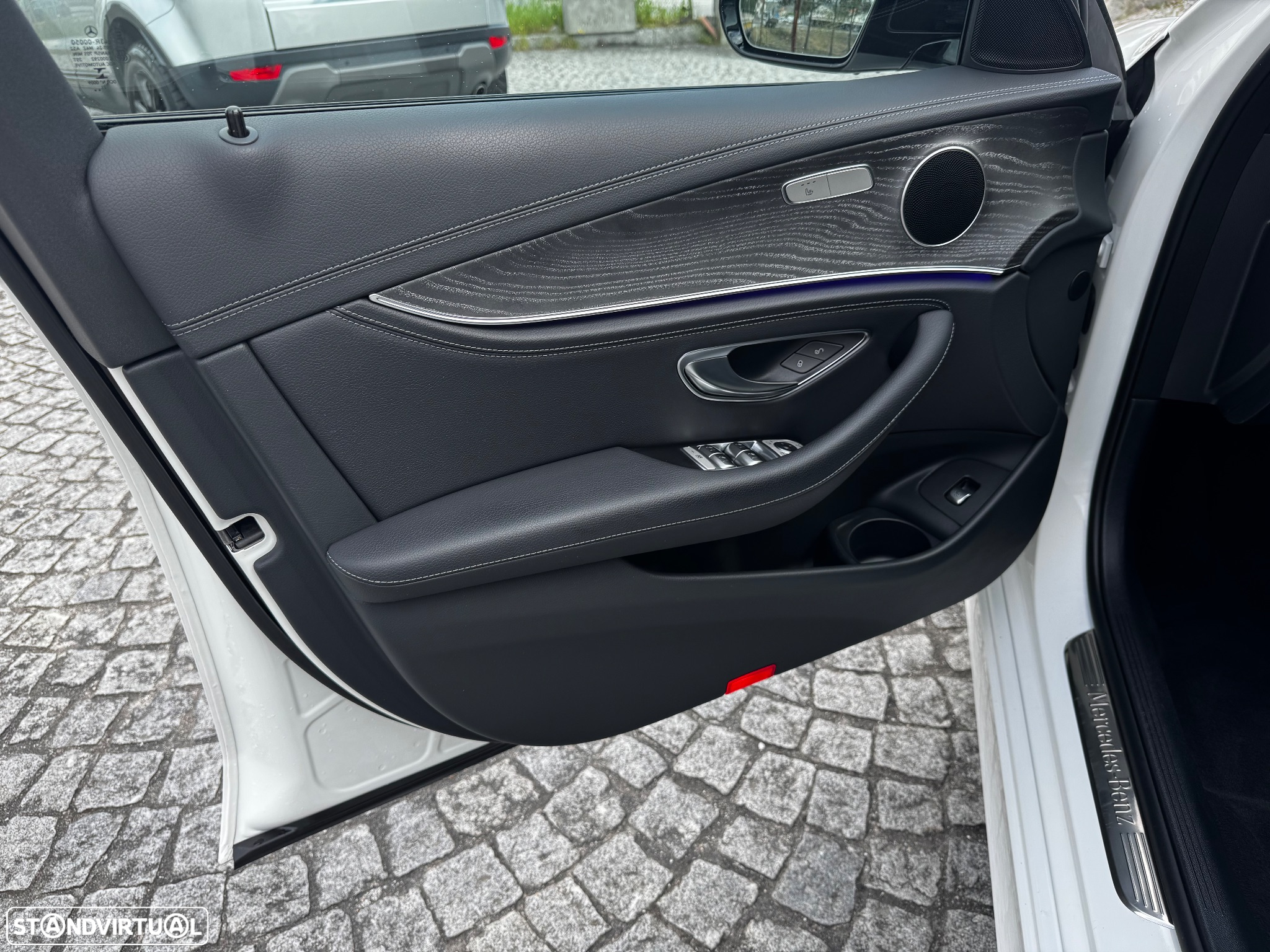 Mercedes-Benz E 300 de AMG Line - 8