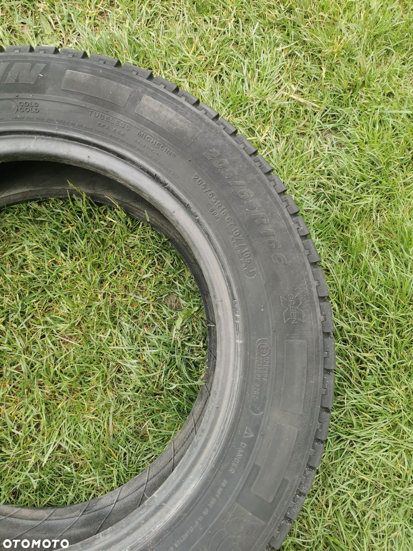 Opona Michelin Agilis 205/65/16C 107/105T - 7