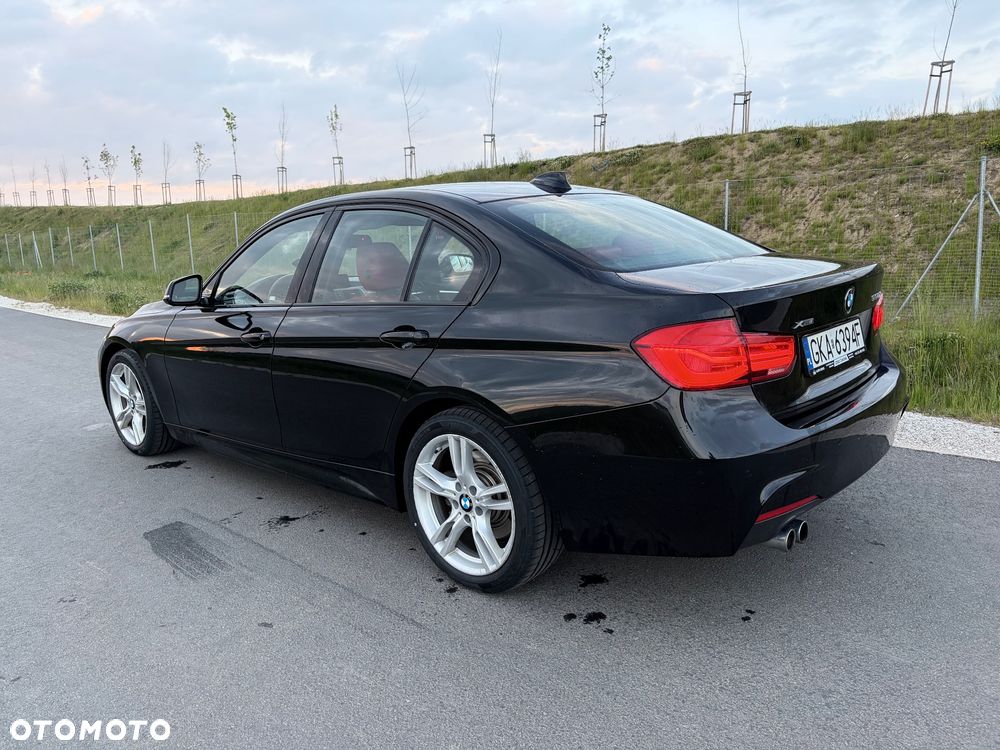 BMW Seria 3 330i xDrive Edition M Sport Shadow - 5