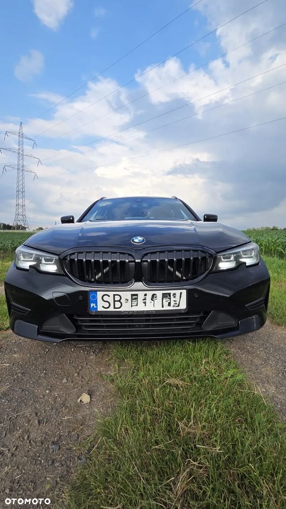 BMW Seria 3 318i - 1