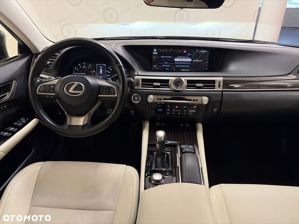 Lexus GS - 3