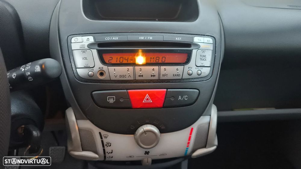Peugeot 107 1.0 Trendy - 6