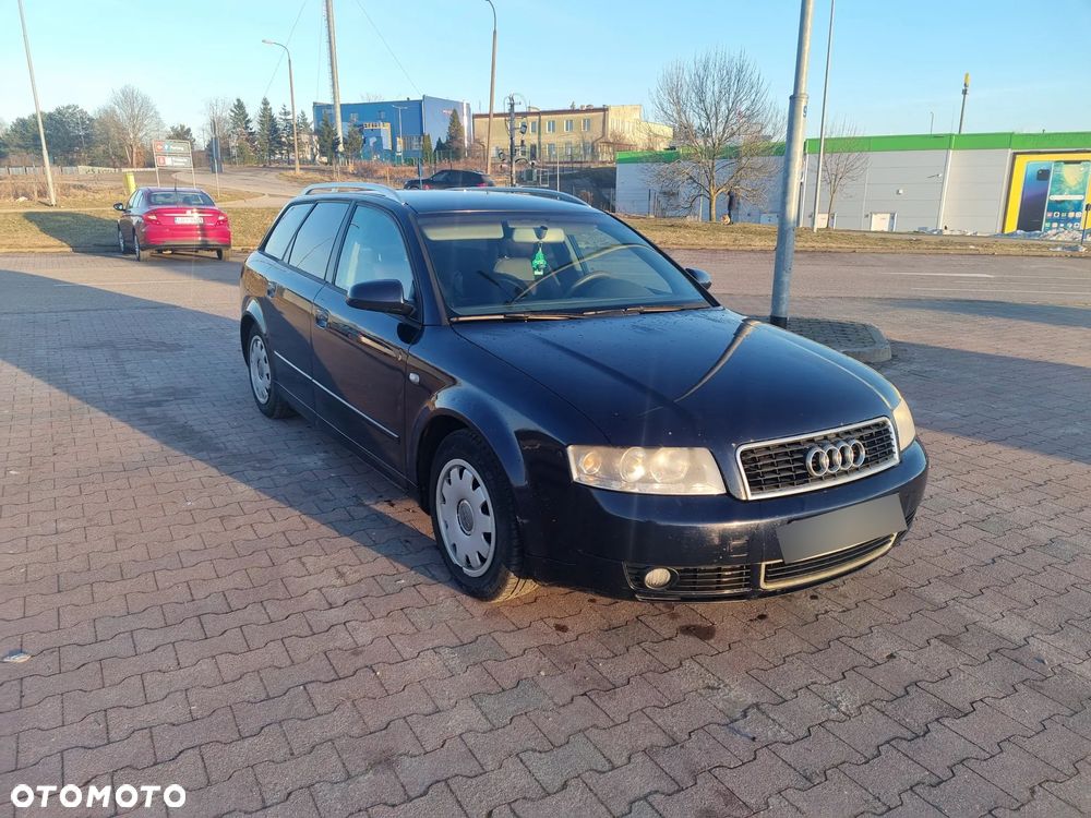 Audi A4 Avant - 1
