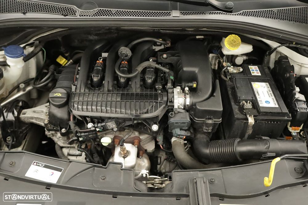 Citroën C3 1.2 PureTech Shine - 24