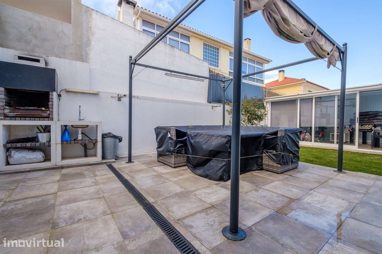 Vende-se Moradia V4 isolada com garagem box em Polima, São Domingos de - Grande imagem: 5/42