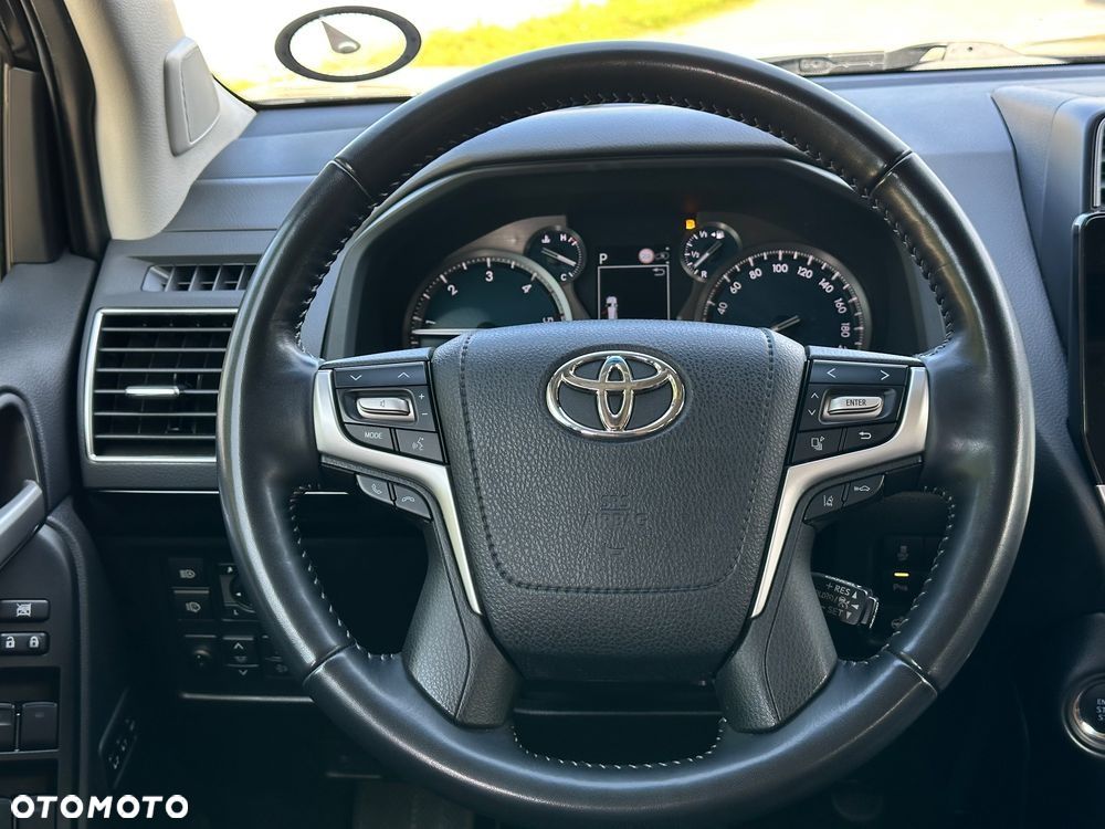 Toyota Land Cruiser LC 2.8 D-4D Executive - 12