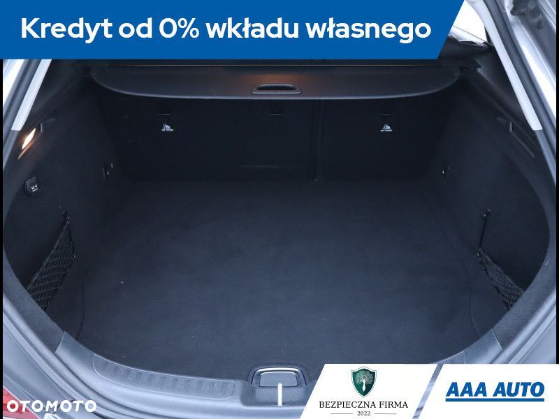 Mercedes-Benz CLA - 14