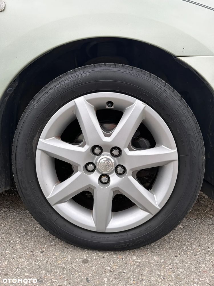 Toyota Prius 1.5 VVT-i Sol - 11