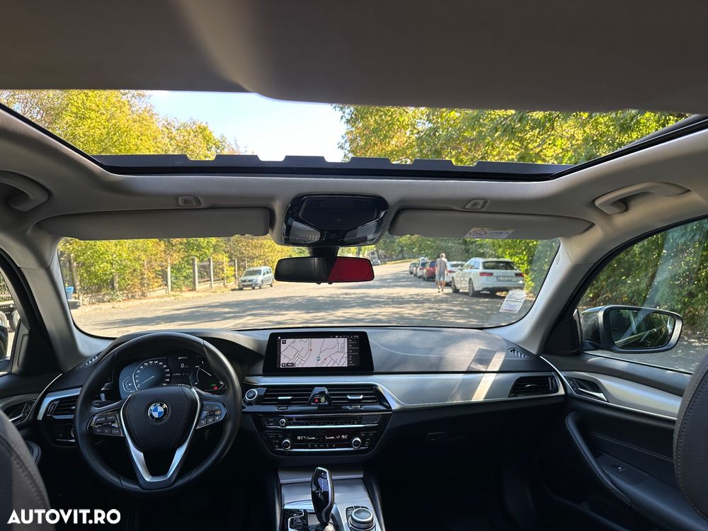 BMW Seria 5 530e Aut. Luxury Line - 26