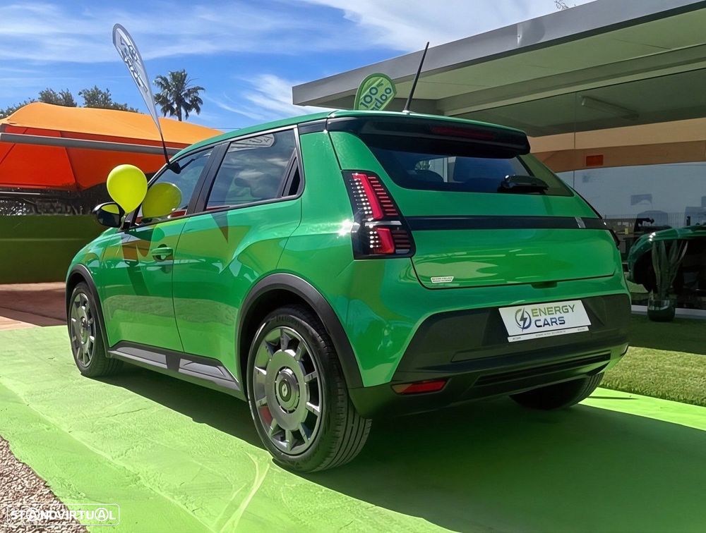 Renault 5 E-Tech 40 kWh Evolution Autonomia Urbana - 6