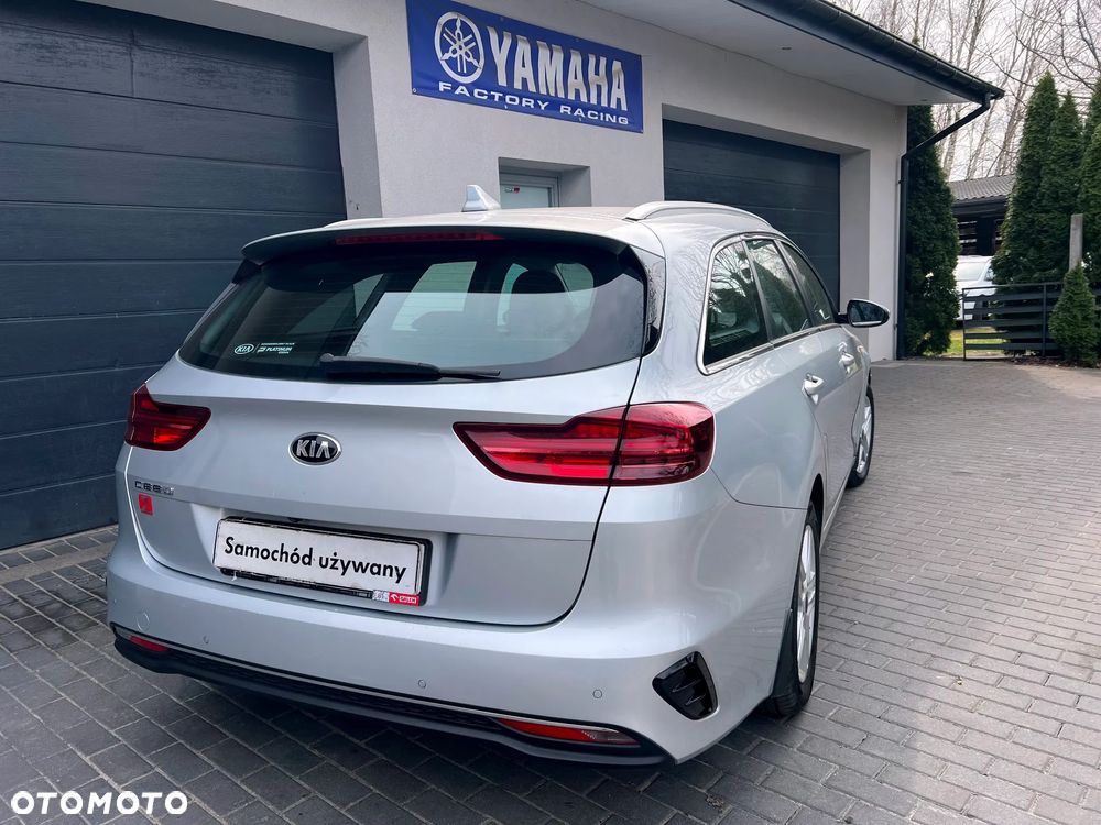 Kia Ceed 1.6 CRDi SCR M - 8