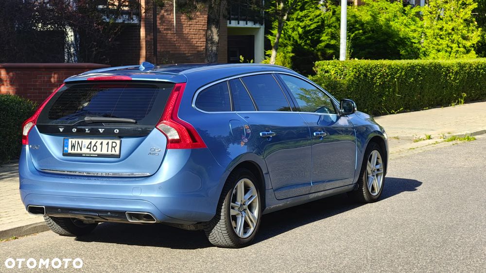 Volvo V60 D6 AWD Plug-in Hybrid Summum - 16