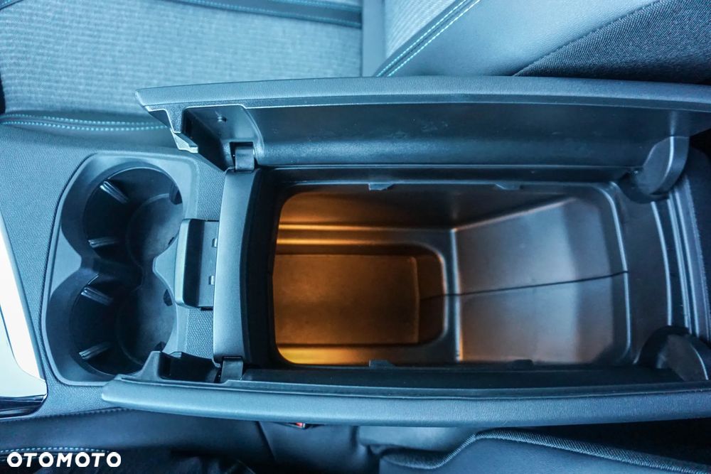 Peugeot 3008 1.6 PureTech Hybrid PHEV Allure Pack S&S EAT8 - 23