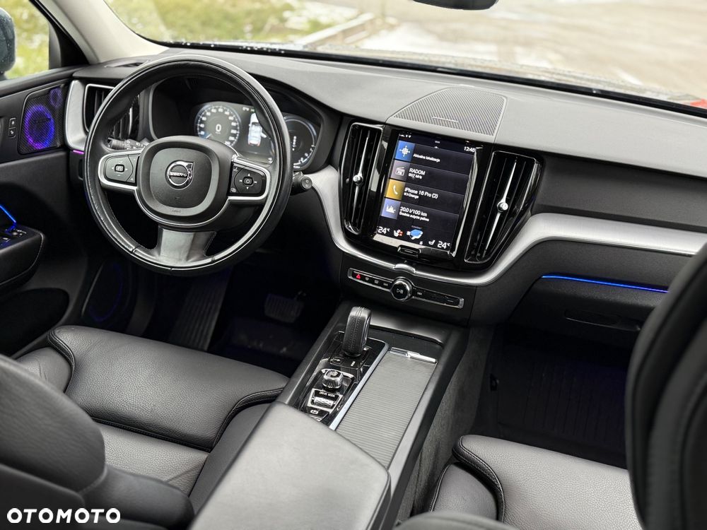 Volvo XC 60 T6 AWD Recharge Geartronic Inscription Expression - 14