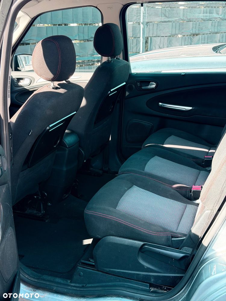 Ford Galaxy 2.0 TDCi Ghia - 9