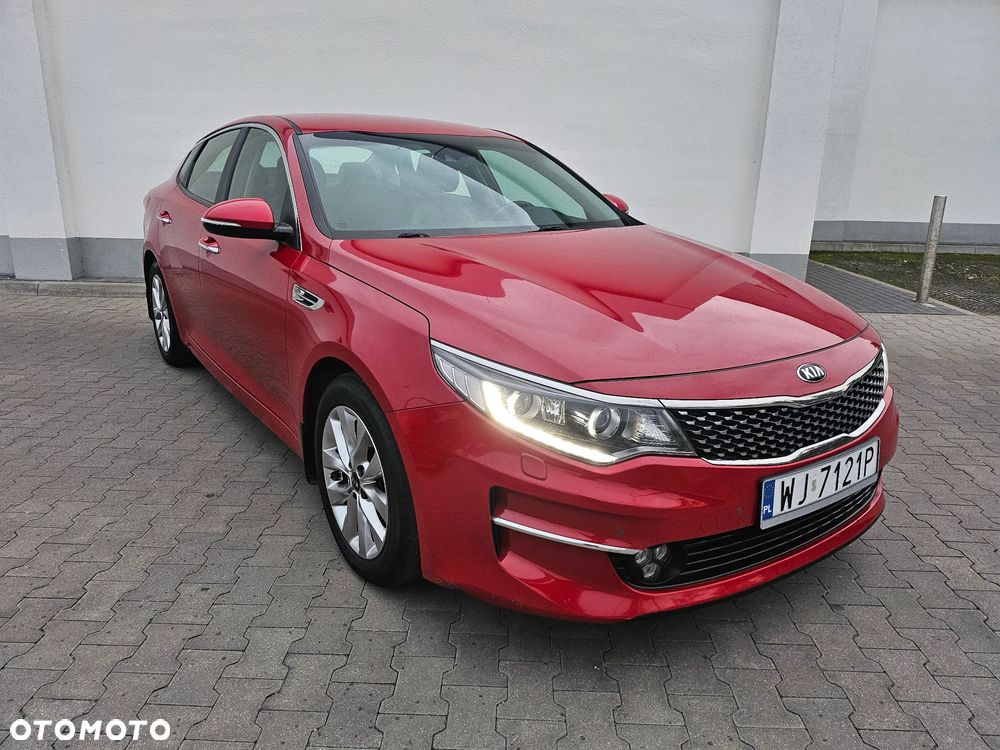 Kia Optima 2.0 L - 7