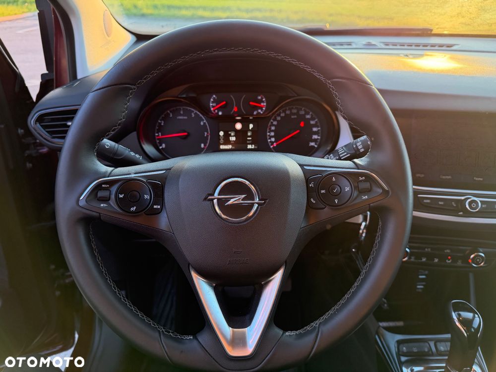 Opel Crossland X 1.2 T Design Line S&S - 12