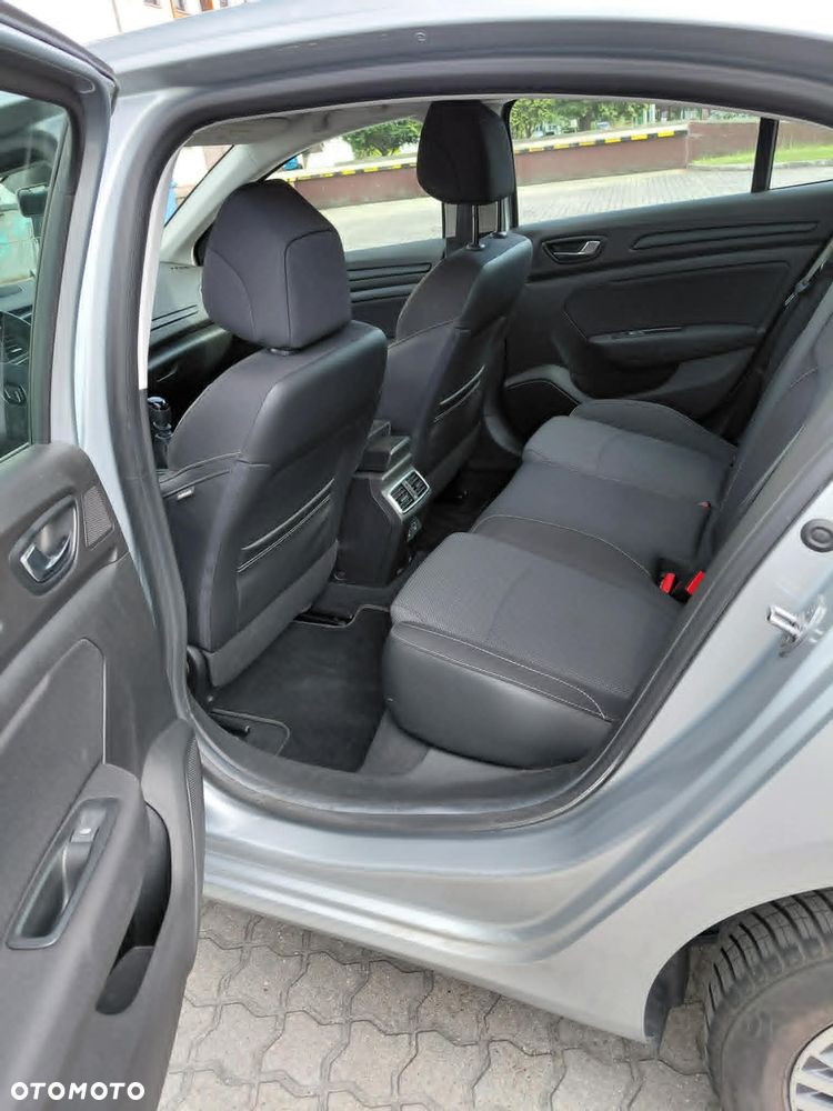Renault Megane 1.3 TCe FAP Zen - 15