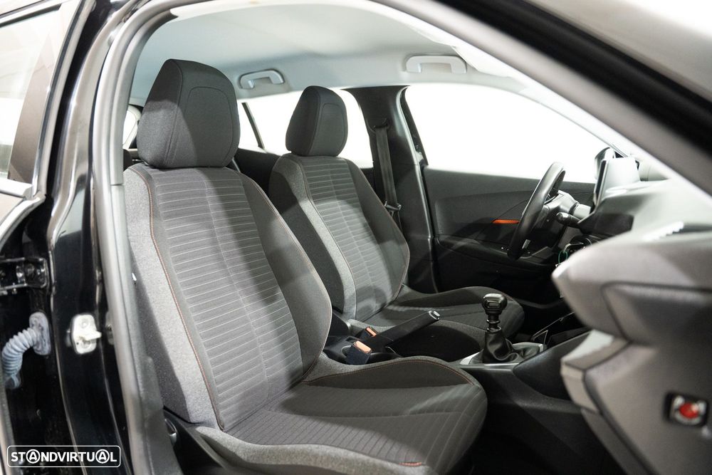 Peugeot 2008 1.2 PureTech Active Pack - 20