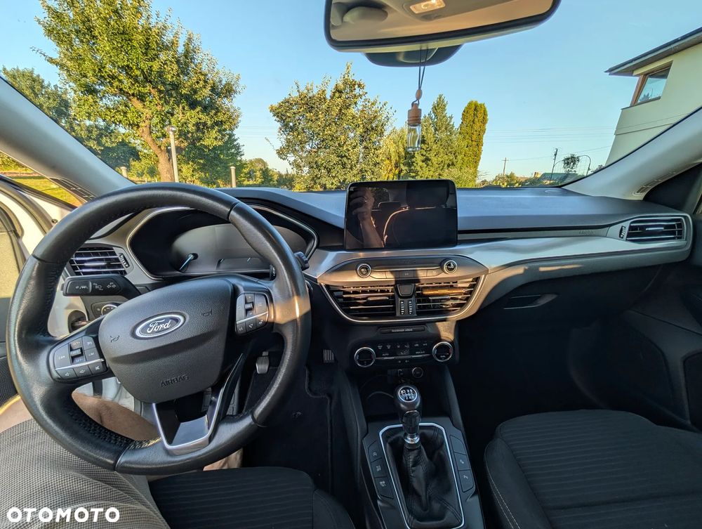 Ford Focus 1.5 EcoBoost Titanium ASS - 11
