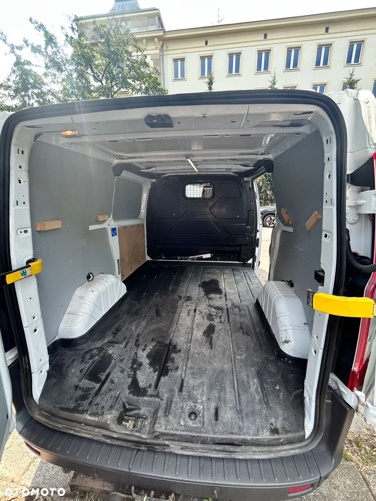 Ford Transit Custom - 12