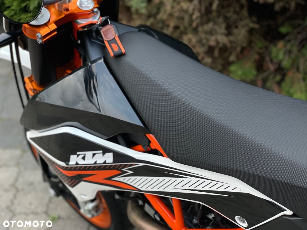 KTM SMC - 28