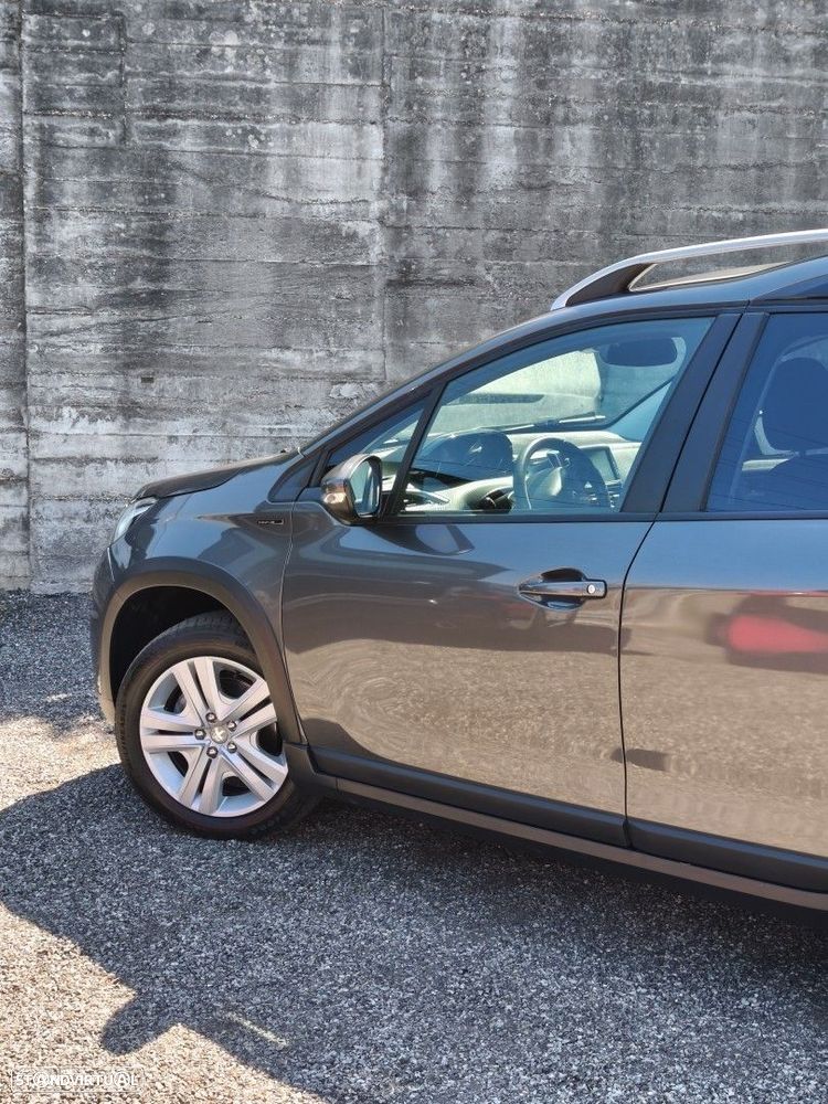 Peugeot 2008 1.2 PureTech Signature - 14
