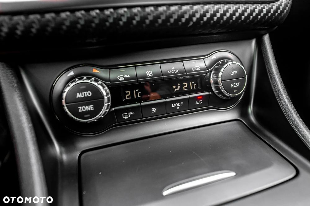 Mercedes-Benz Klasa A 250 (BlueEFFICIENCY) 7G-DCT AMG Sport - 33