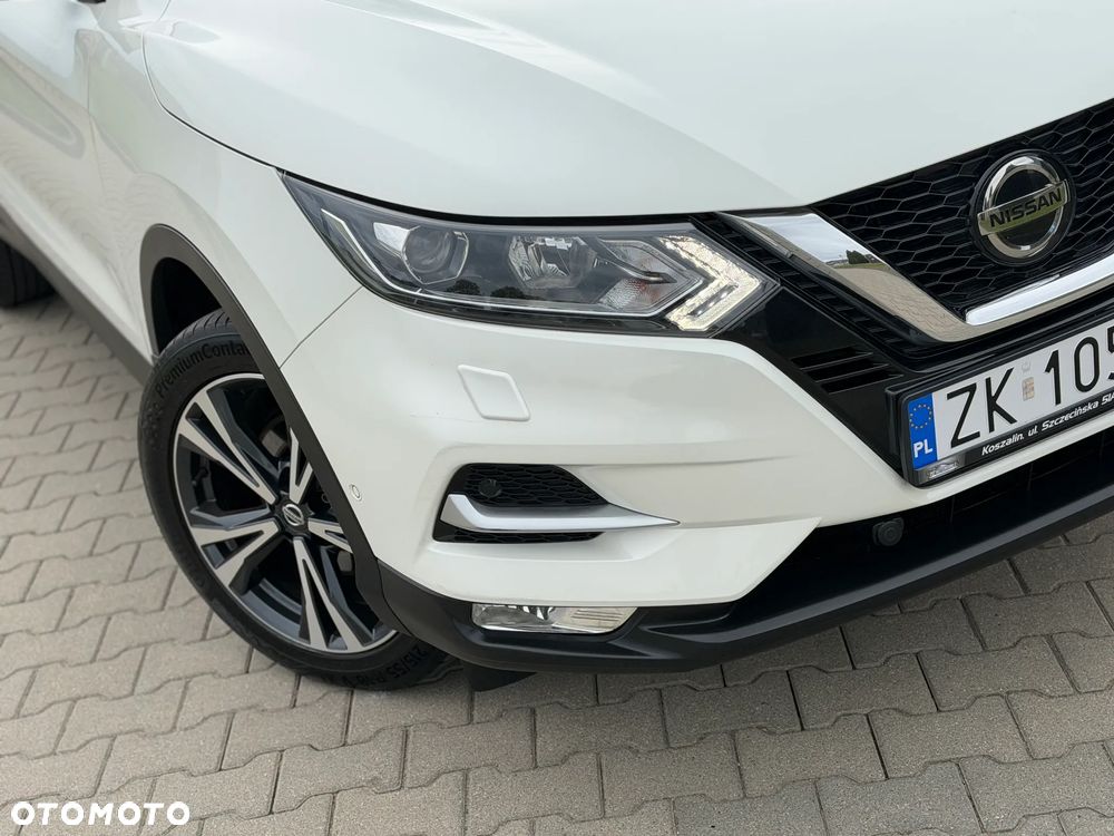 Nissan Qashqai 1.2 DIG-T N-Connecta EU6 - 9