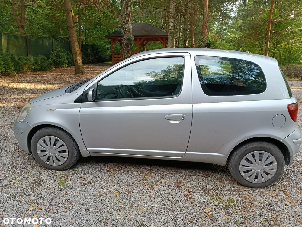 Toyota Yaris 1.0 Sol - 10