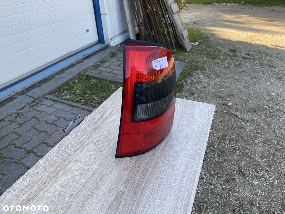 LAMPA TYŁ TYLNA LEWA OPEL VECTRA B KOMBI LIFT 09153153 - 2