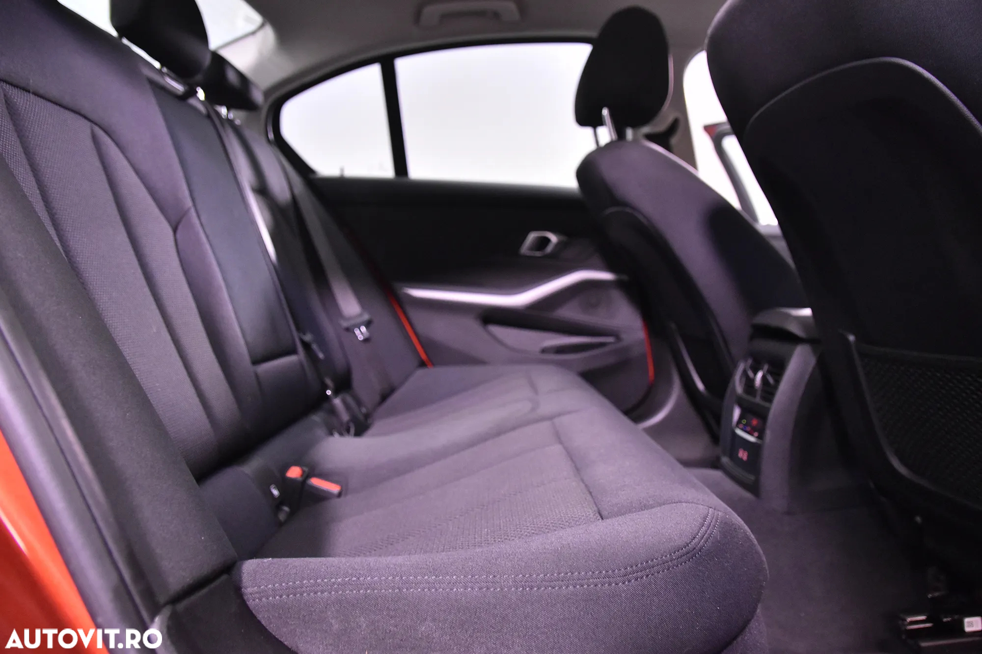 BMW Seria 3 330e AT PHEV - 12