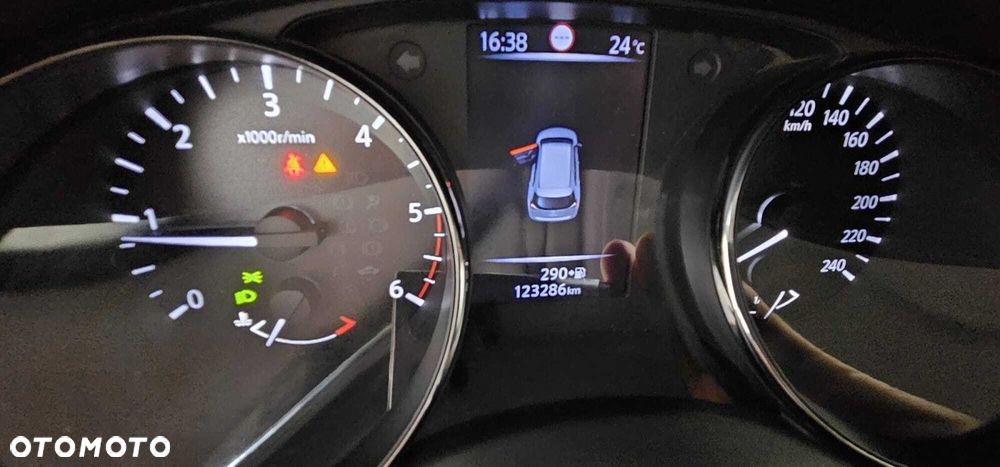 Nissan X-Trail - 18
