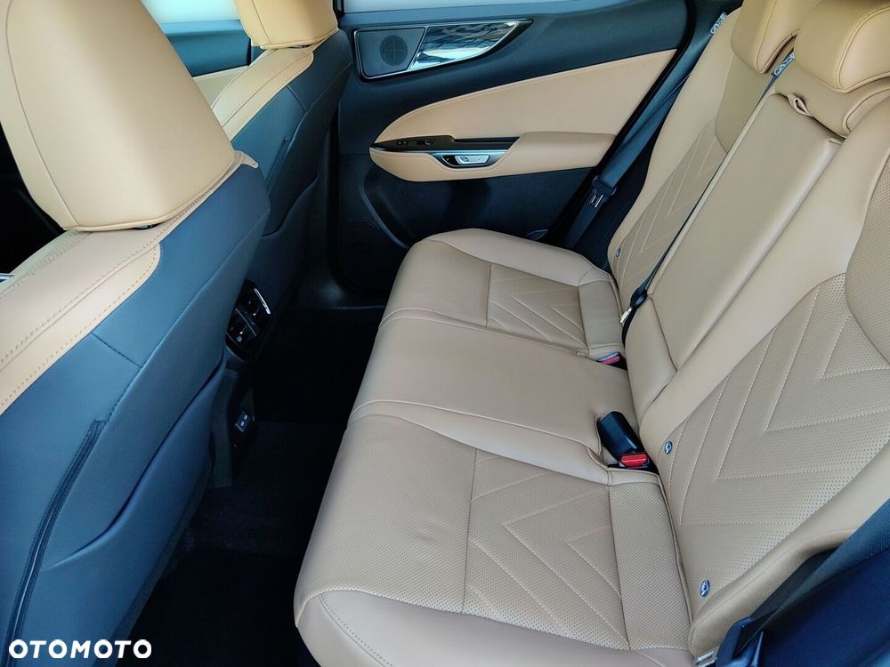 Lexus NX 350h Prestige AWD - 17