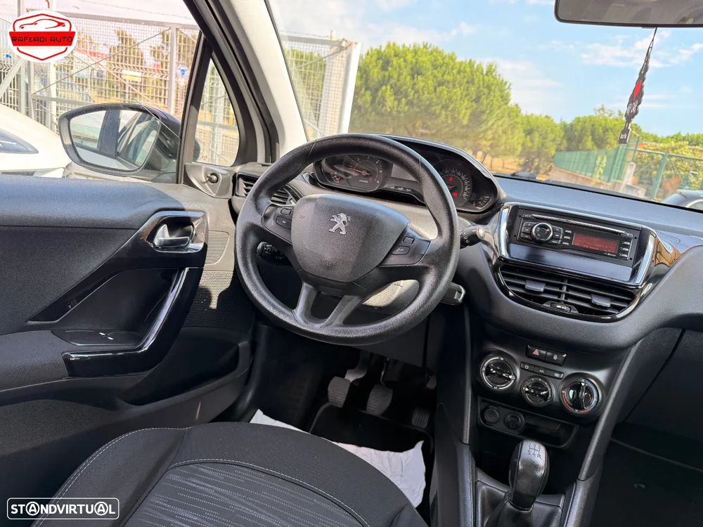 Peugeot 208 HDi 68 Like - 12