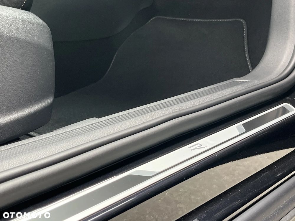 Volkswagen T-Cross 1.0 TSI R-Line Plus DSG - 23