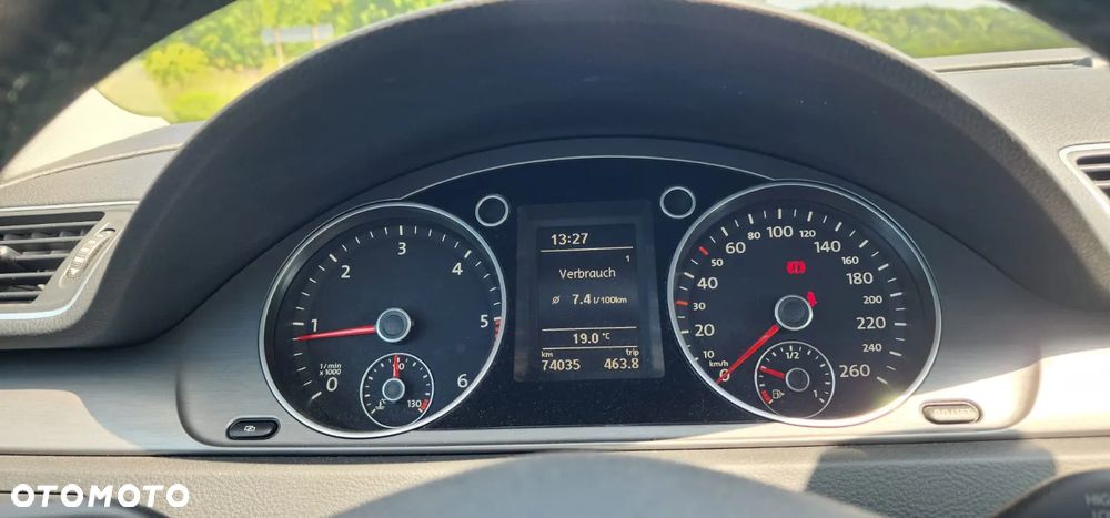 Volkswagen Passat 2.0 TDI DPF Comfortline - 14