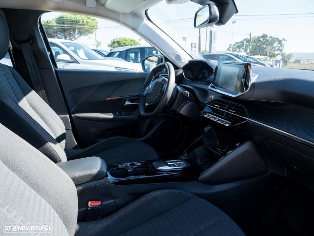 Peugeot e-2008 50 kWh Active - 16
