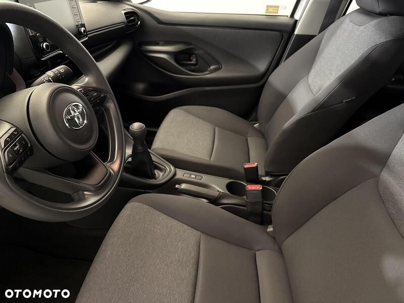 Toyota Yaris 1.0 Active - 12