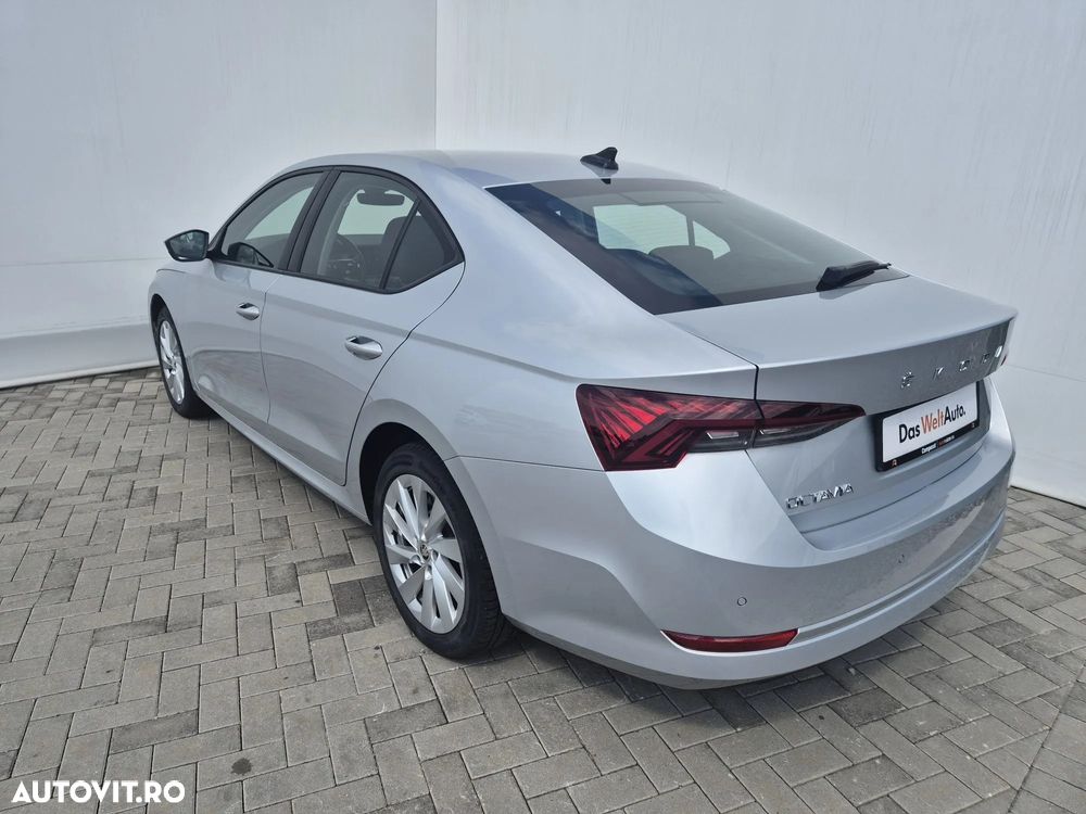 Skoda Octavia 2.0 TDI DSG Ambition - 3