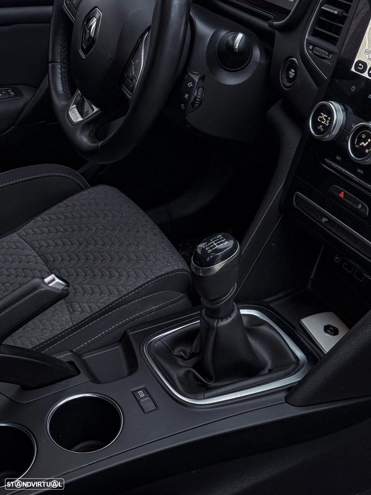 Renault Mégane 1.5 Blue dCi Limited - 7