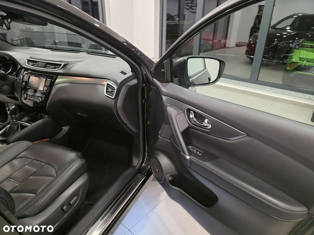 Nissan Qashqai 1.6 DIG-T Tekna+ - 19