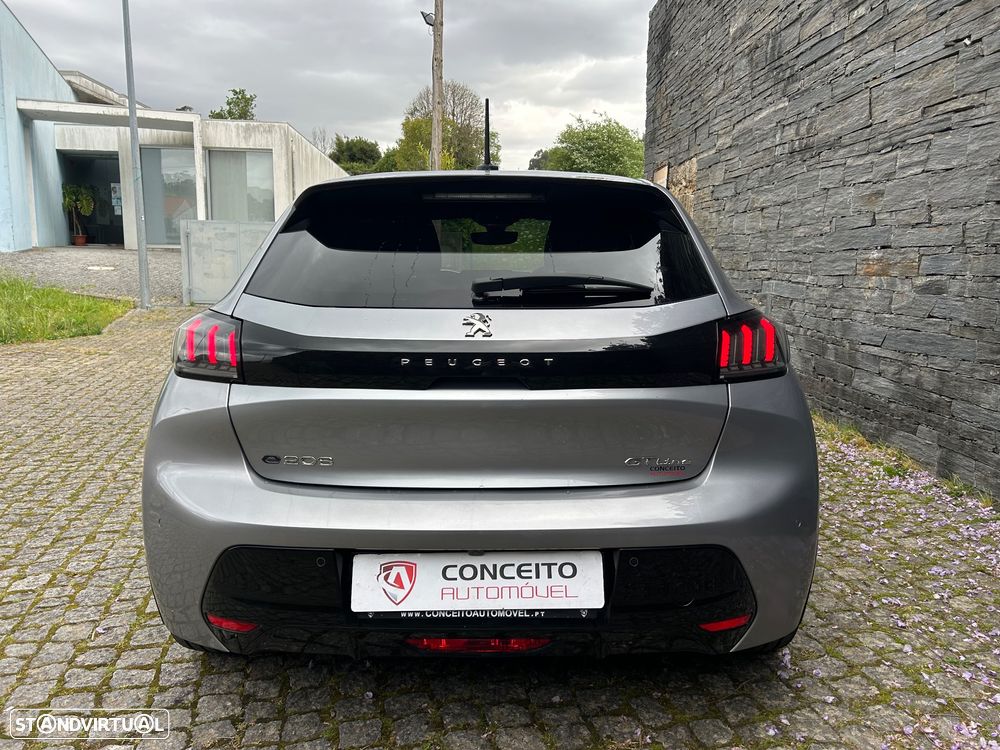 Peugeot e-208 GT - 7
