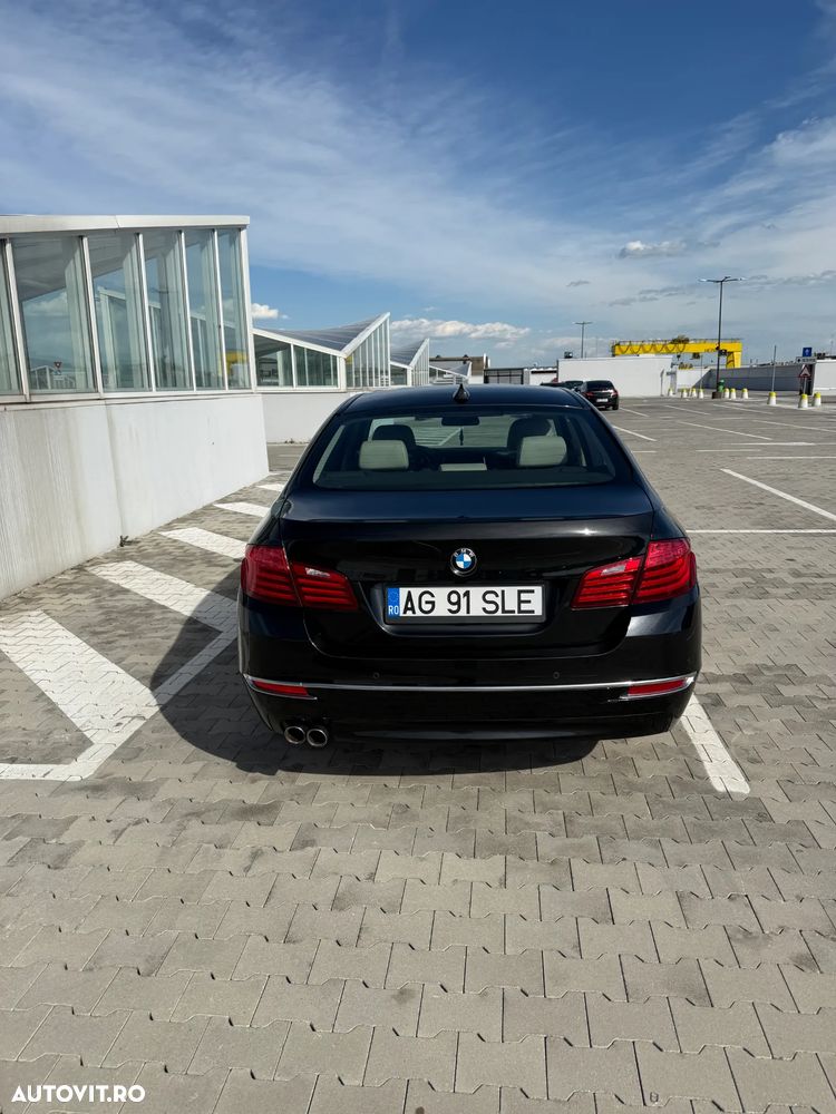 BMW Seria 5 520d Aut. - 14