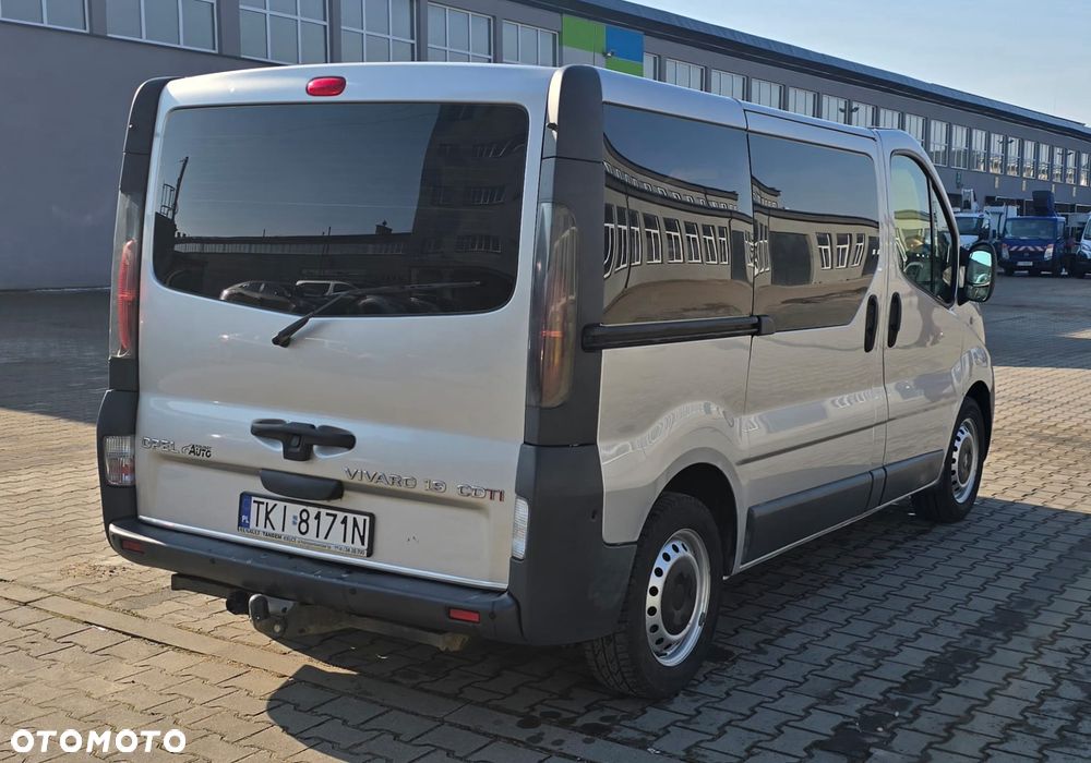 Opel Vivaro - 8