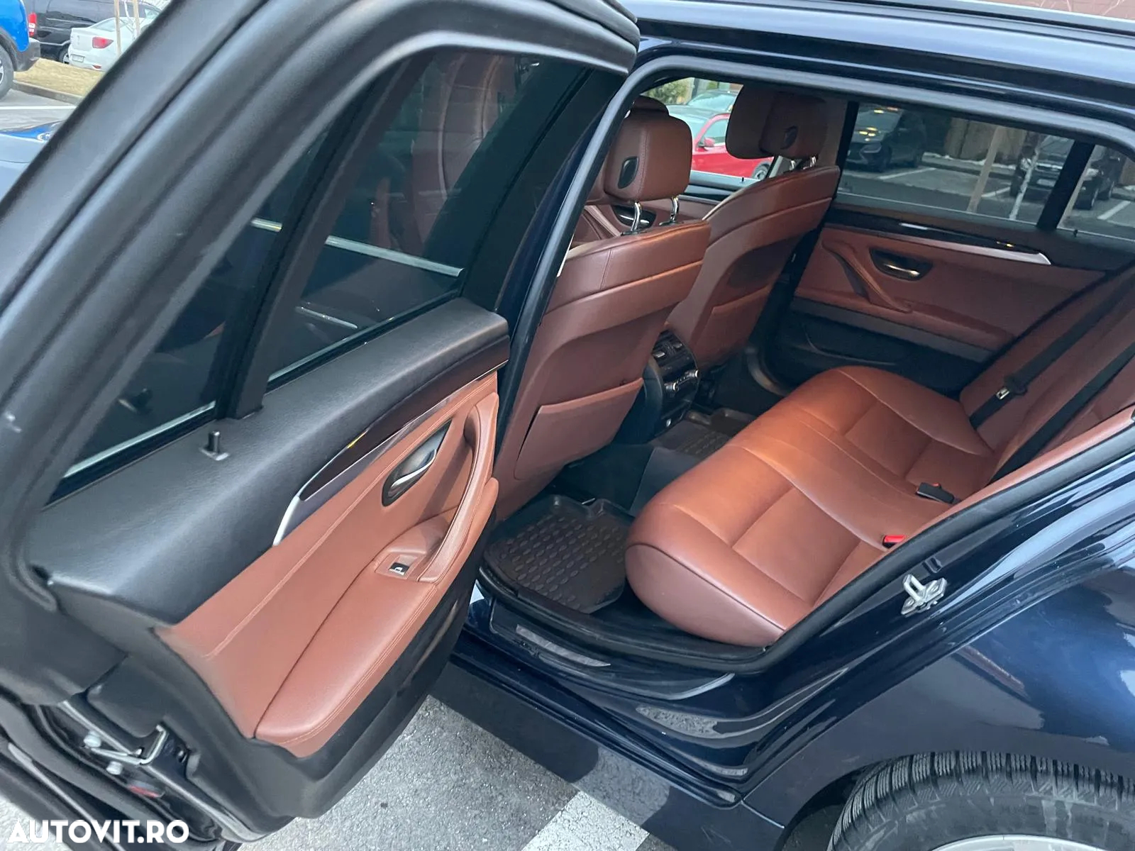 BMW Seria 5 520d Touring Aut. Edition Fleet - 9