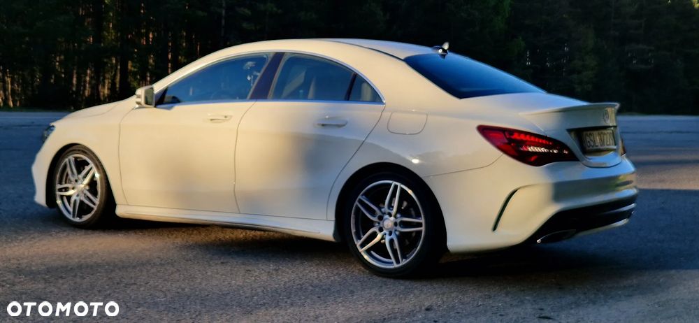 Mercedes-Benz CLA 250 7G-DCT AMG Line - 2
