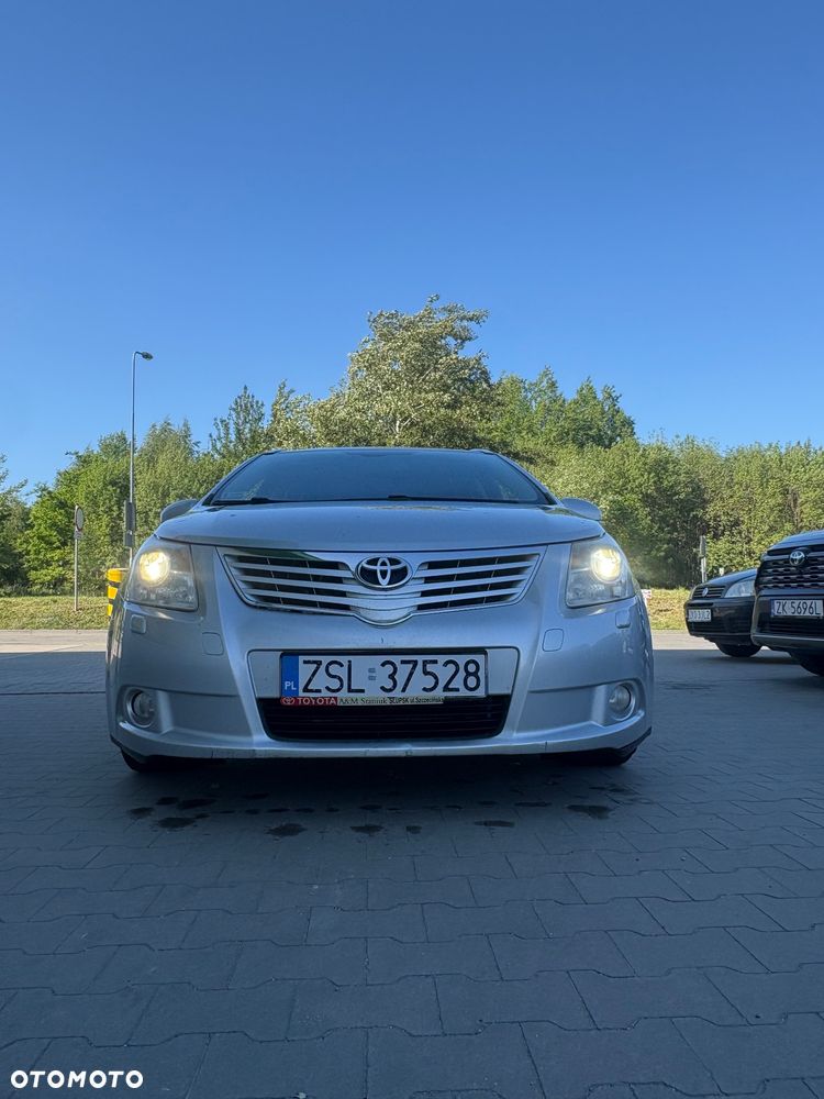 Toyota Avensis 2.2 D-CAT Premium - 3